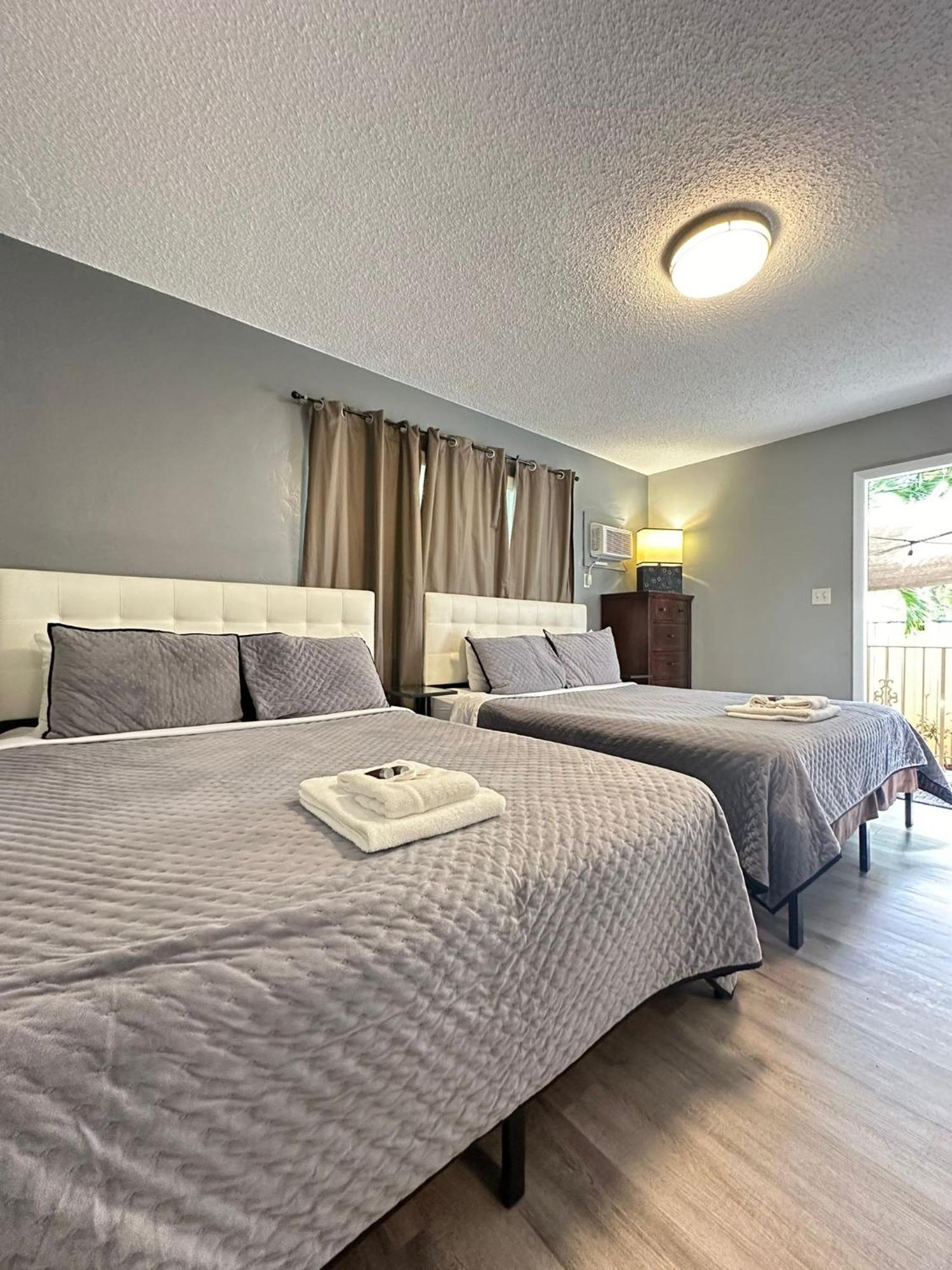 Sheridan Guesthouse Dania Beach Extérieur photo