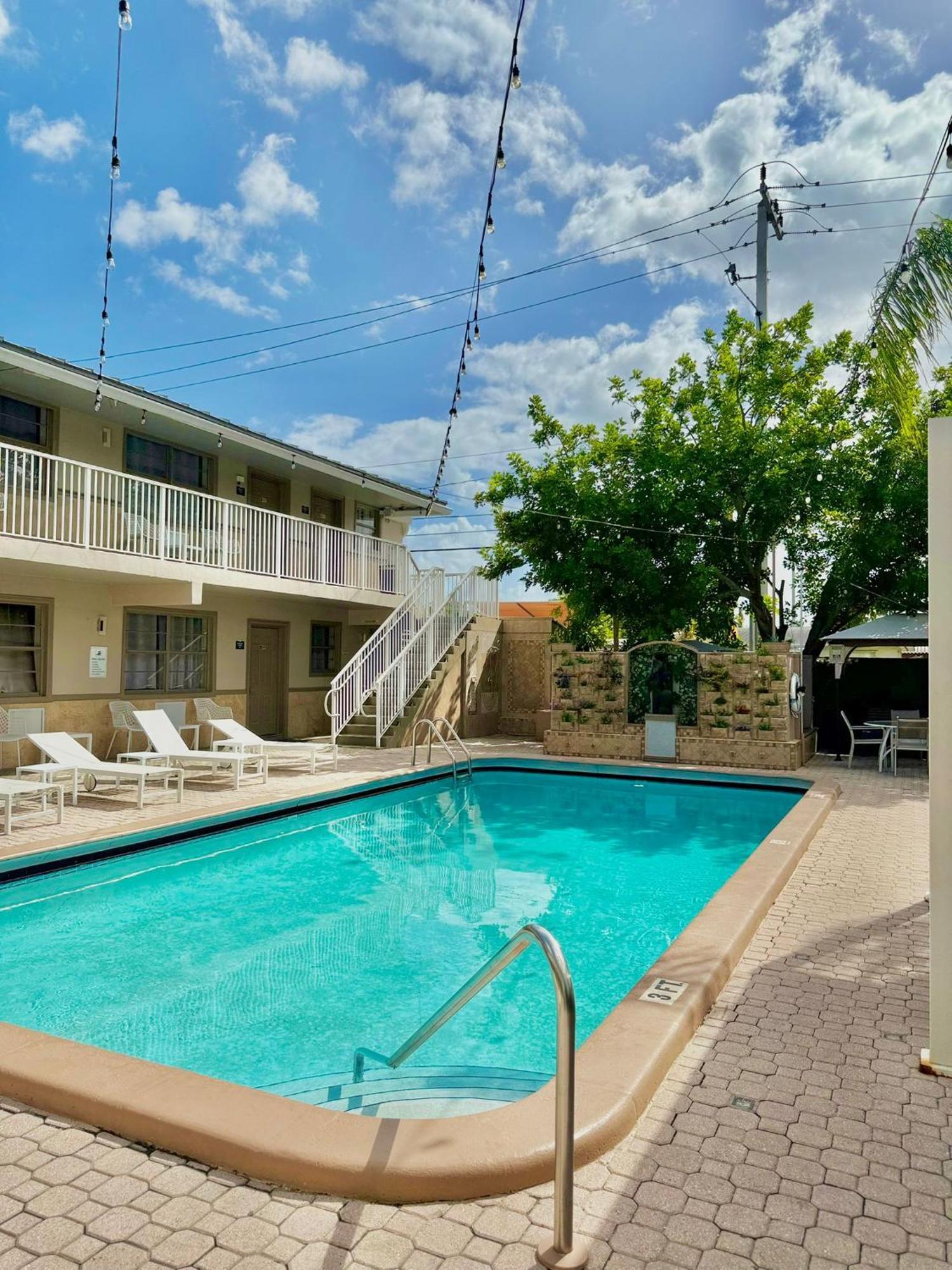 Sheridan Guesthouse Dania Beach Extérieur photo