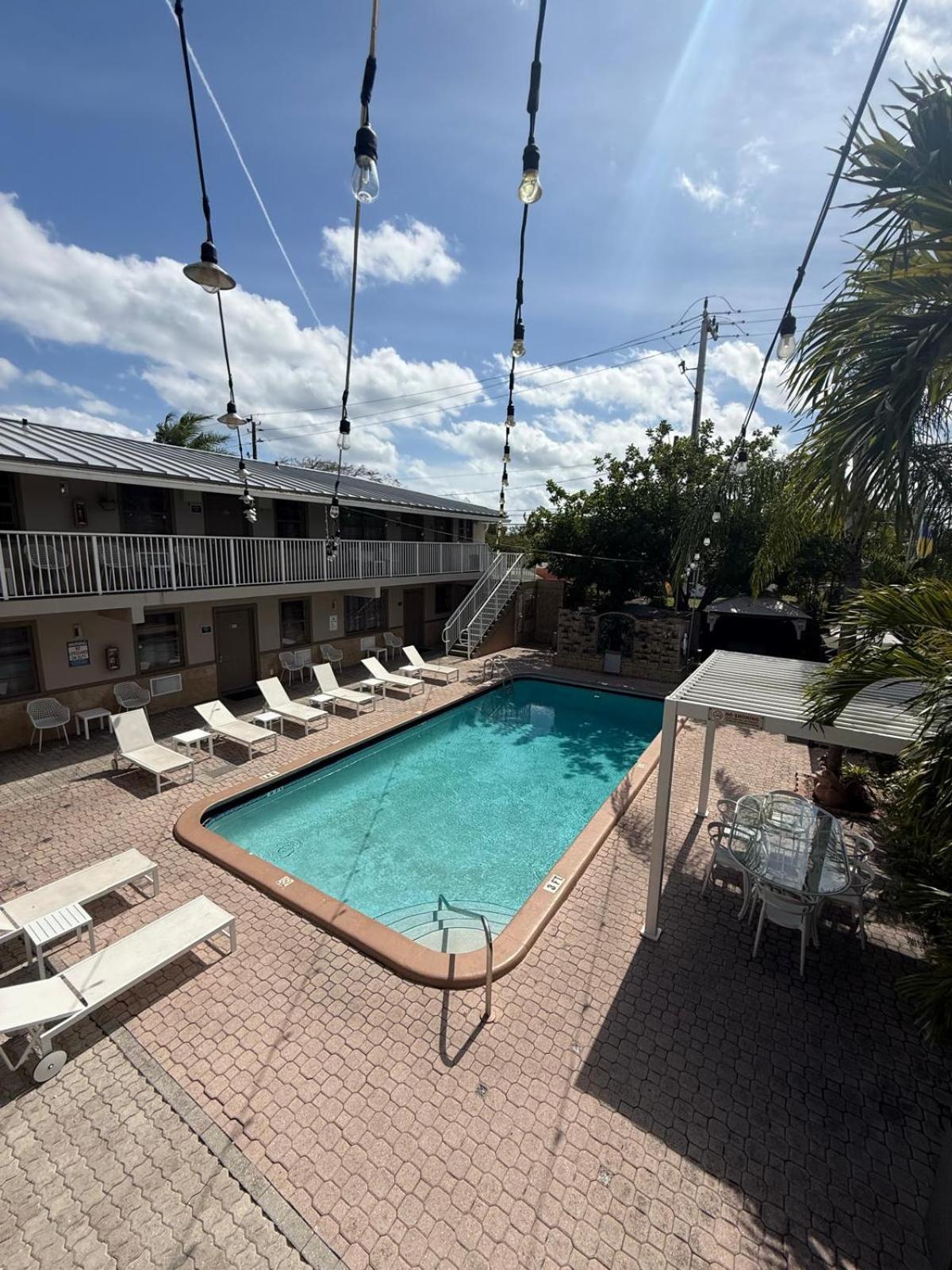 Sheridan Guesthouse Dania Beach Extérieur photo